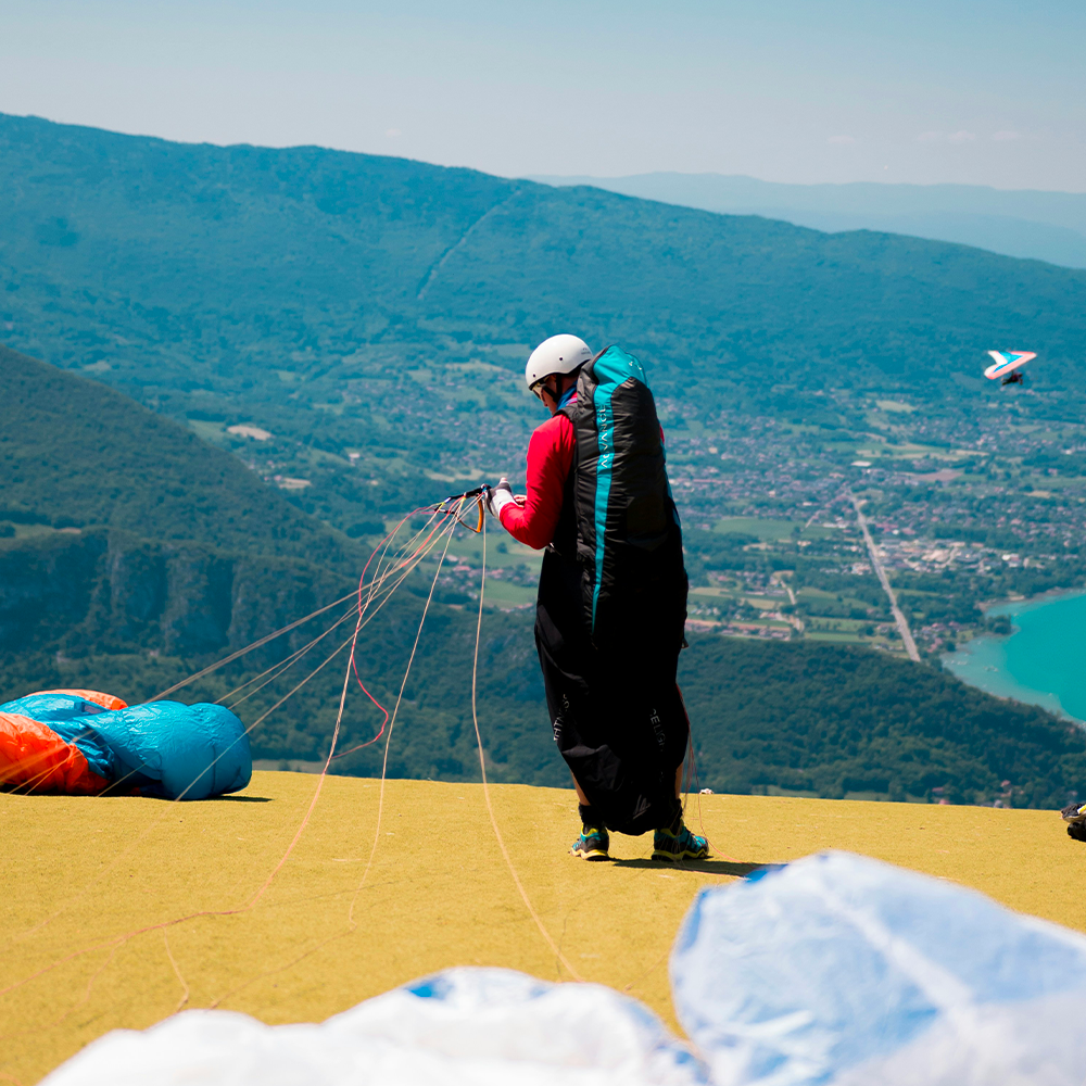 baptême de parachute montagne vue magnifique offre solidaire