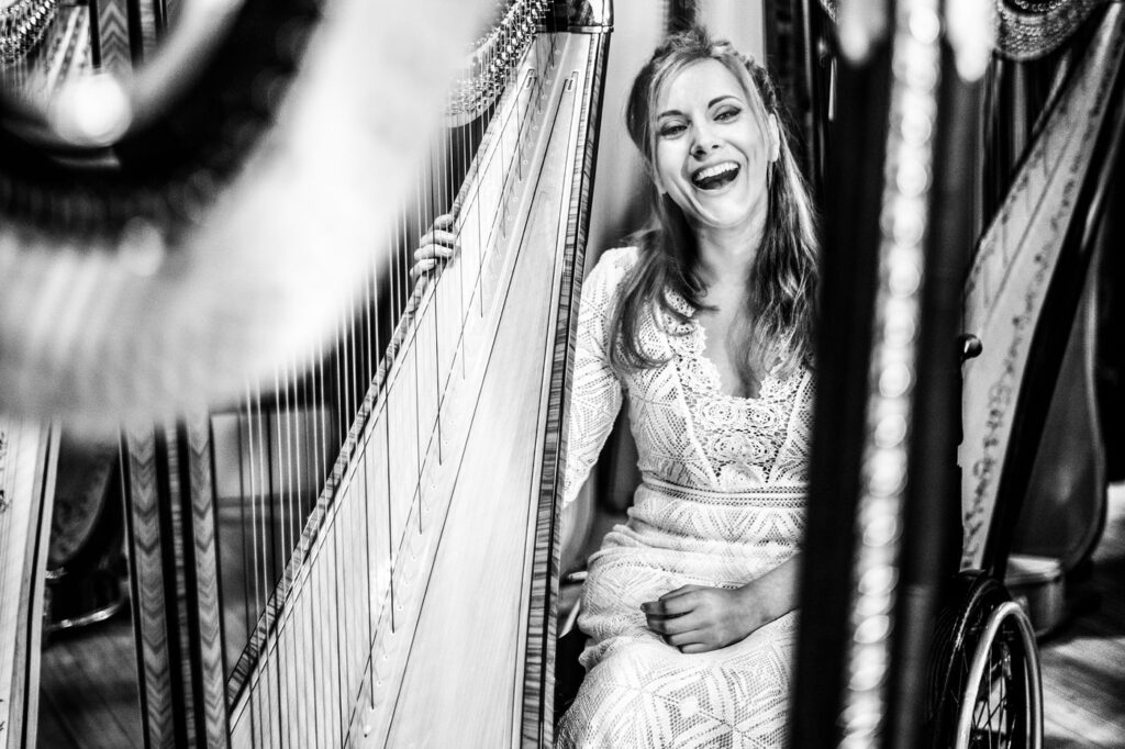 Anja Linder, harpiste strasbourgeoise handicapé